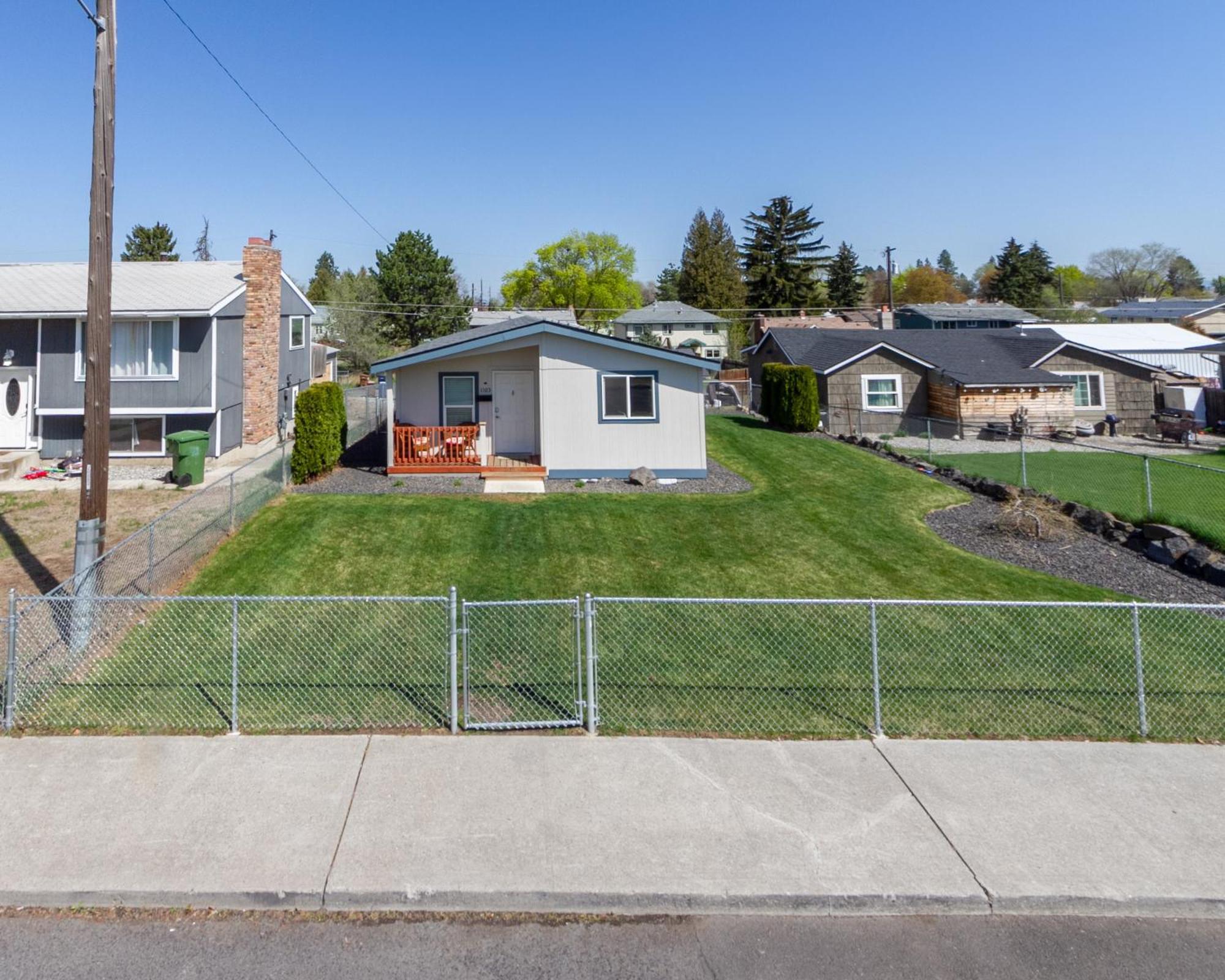 Cute And Cozy 3 Bed 2 Bath Home In North Spokane Exterior foto